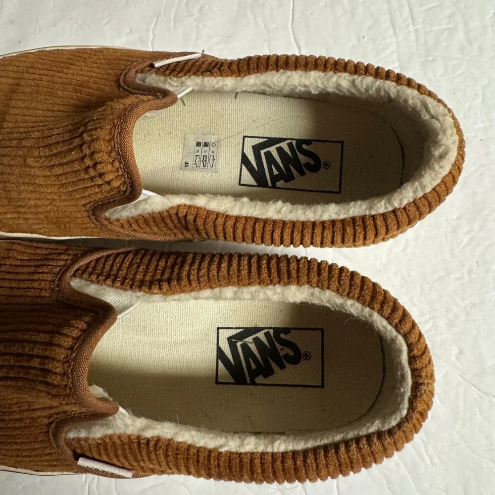 Vans Classic Slip-On Corduroy Sherpa Brown Mens 6.5 Womens 8 Sneakers